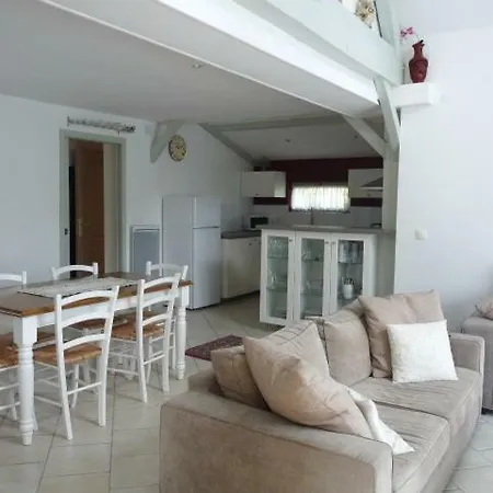 Holiday home Le Clos Buyragane, Pays D'auge *